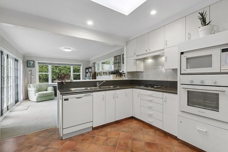 Photo of property in 63 Redwood Avenue, Tawa, Wellington, 5028