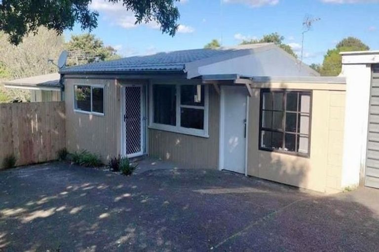 Photo of property in 2/18 Coxhead Road, Manurewa, Auckland, 2102