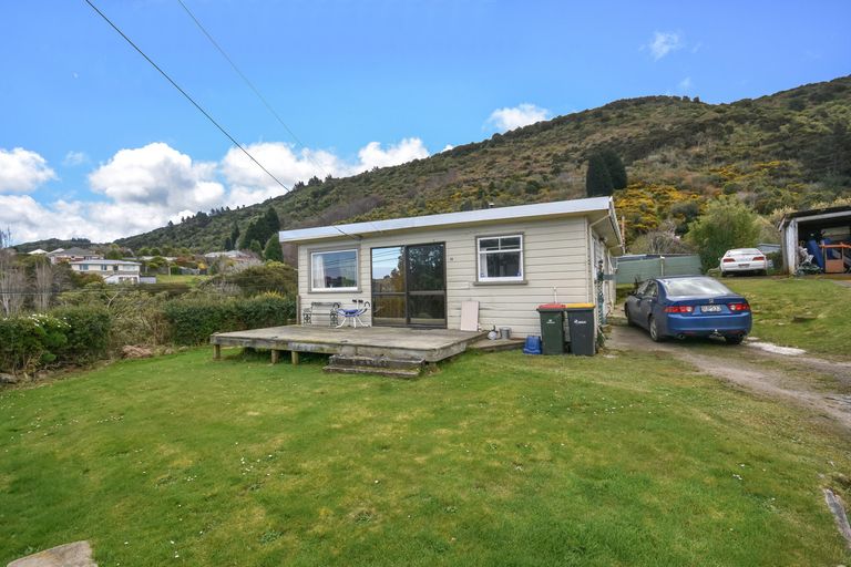 Photo of property in 29 Kauri Street, Ravensbourne, Dunedin, 9022