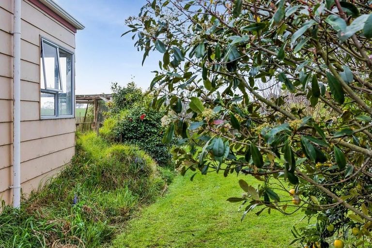 Photo of property in 22 Ponderosa Place, Opunake, 4616