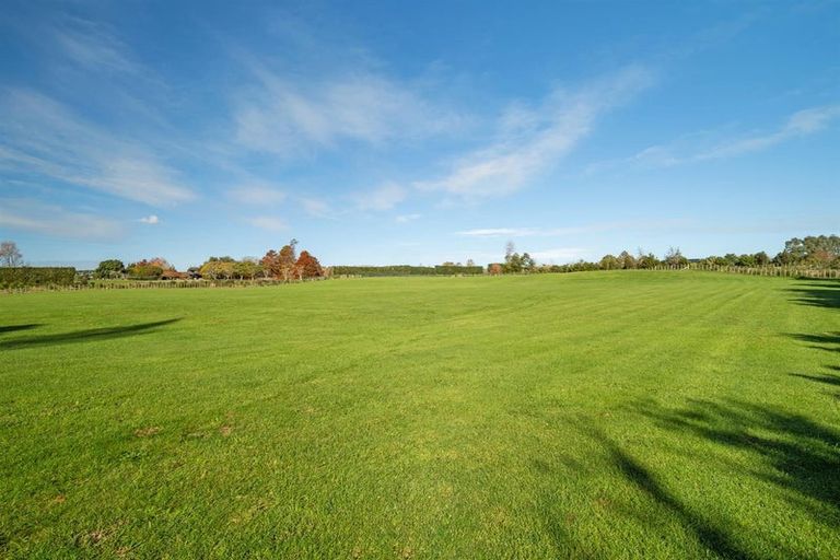 Photo of property in 30 Sunnyside Road, Coatesville, 0793