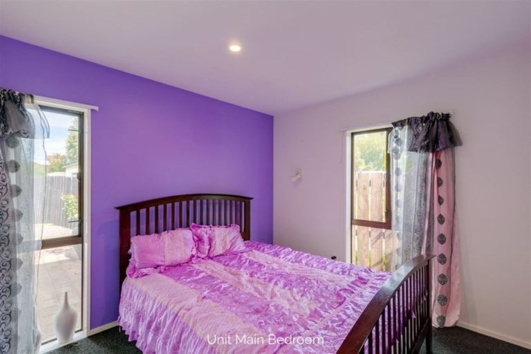 Photo of property in 77 Dunedin Street, Redwood, Christchurch, 8051
