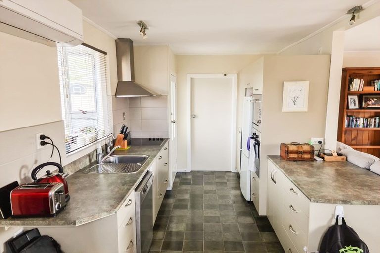 Photo of property in 2 Avon Street, Tikipunga, Whangarei, 0112