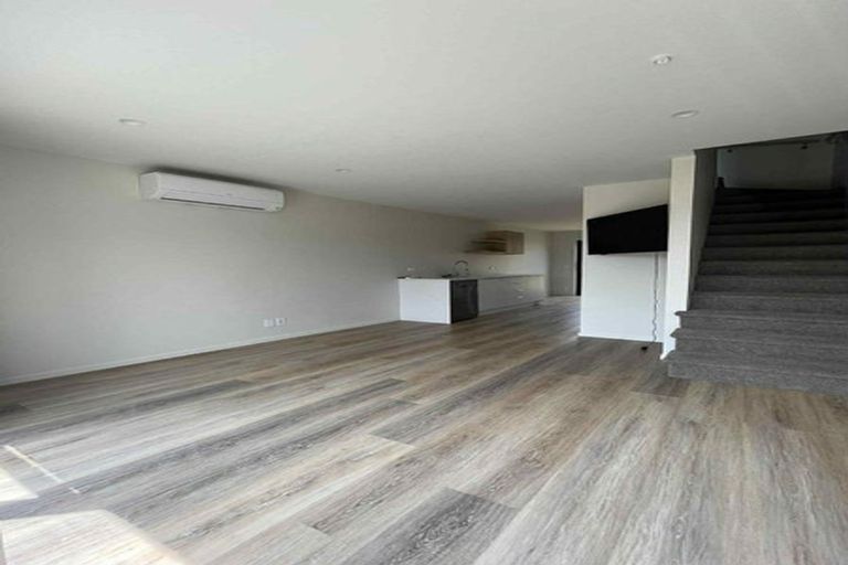 Photo of property in 11/370 Stokes Valley Road, Stokes Valley, Lower Hutt, 5019