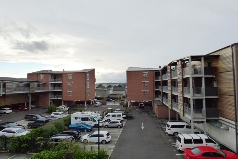 Photo of property in 204/160a Hobsonville Point Road, Hobsonville, Auckland, 0616