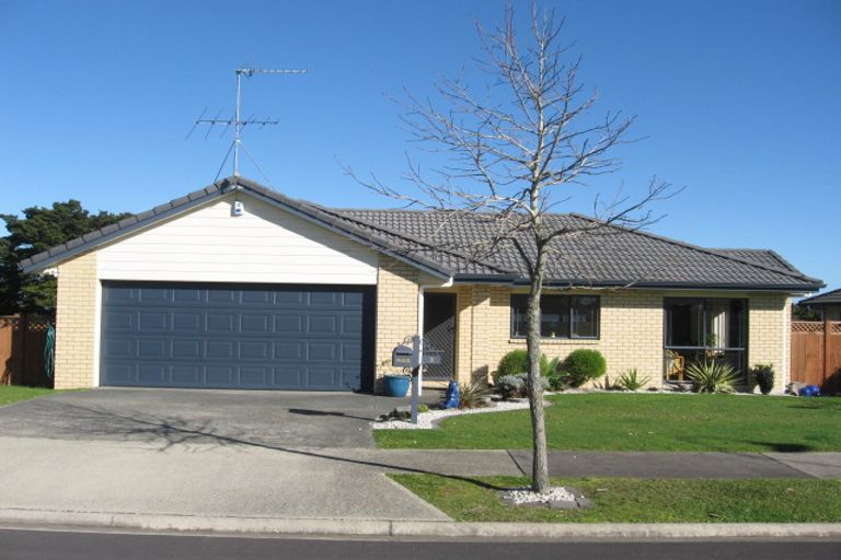 Photo of property in 3 Ashland Place, Weymouth, Auckland, 2103