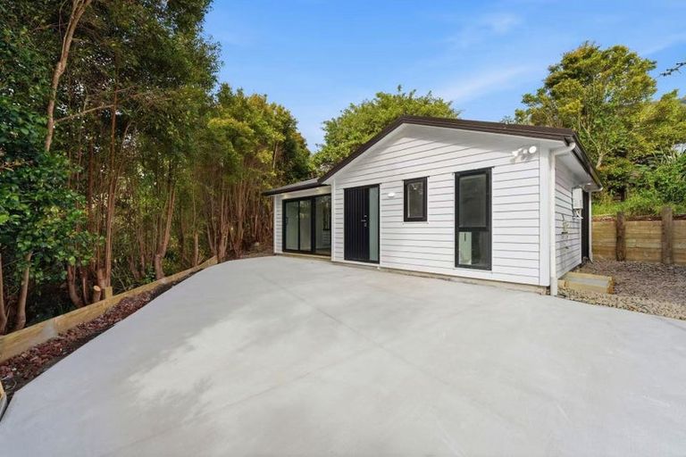 Photo of property in 13 Tower Hill, Stanmore Bay, Whangaparaoa, 0930