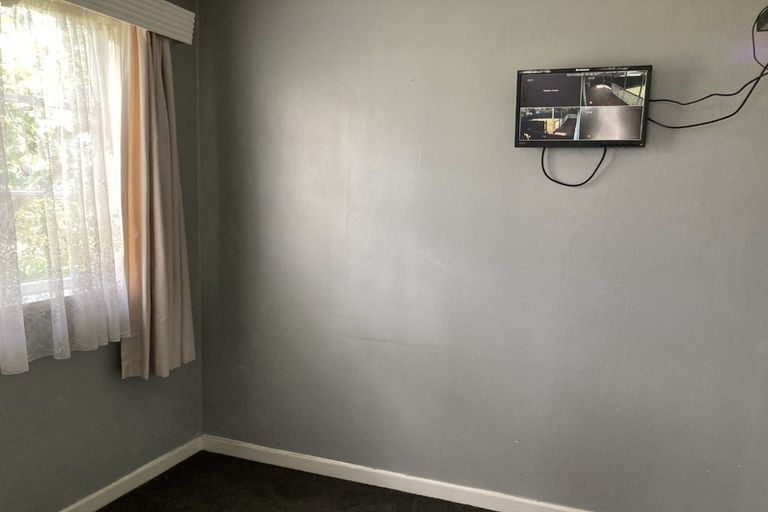 Photo of property in 305 Richardson Road, New Windsor, Auckland, 1041