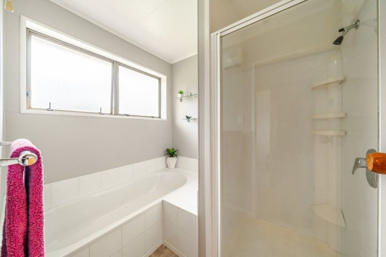 Photo of property in 31 Amber Grove, Birchville, Upper Hutt, 5018