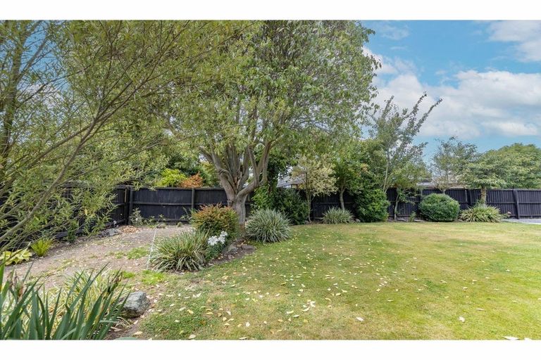 Photo of property in 10 Lovelock Street, Dallington, Christchurch, 8061