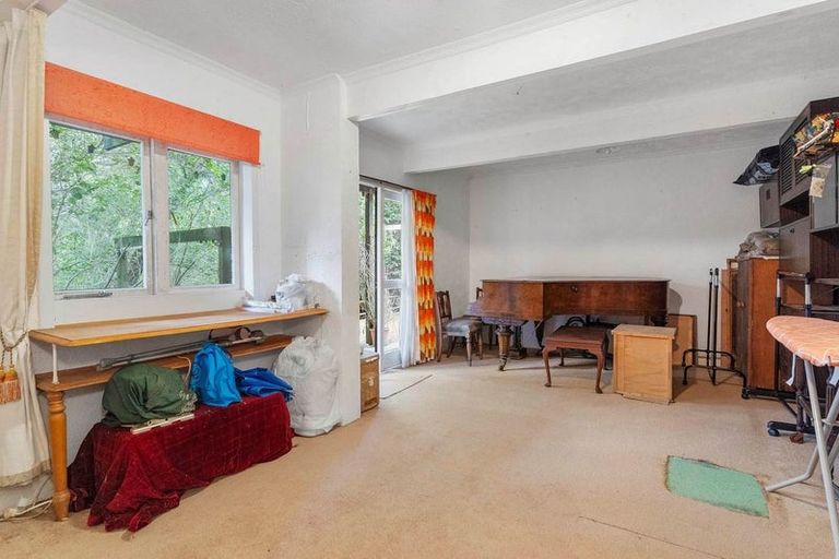 Photo of property in 284 Beach Road, Campbells Bay, Auckland, 0630