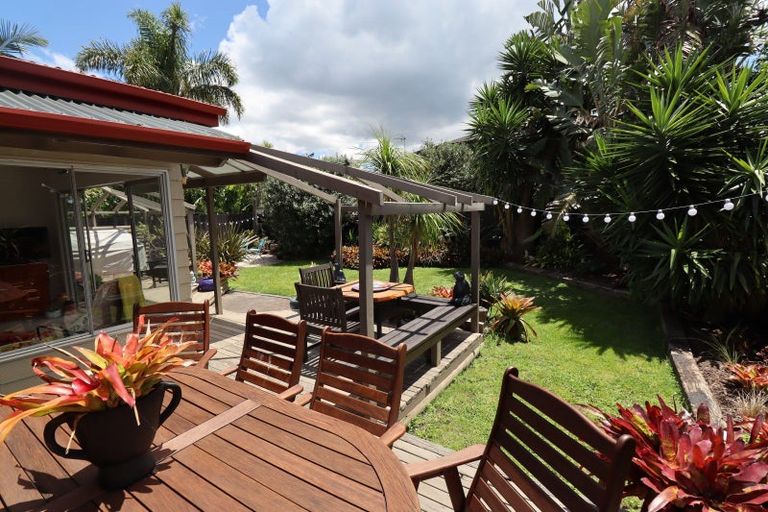 Photo of property in 50a Ngataringa Road, Devonport, Auckland, 0624