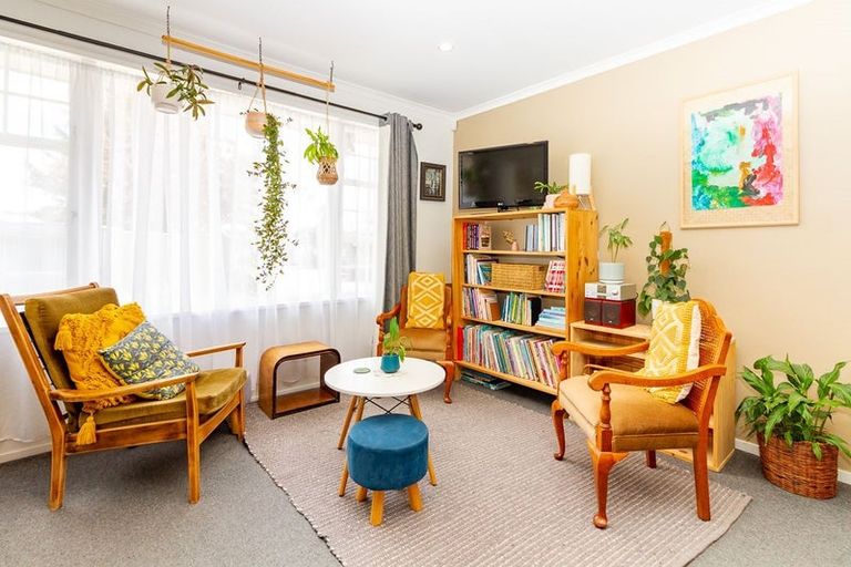 Photo of property in 3/123 Vogel Street, Roslyn, Palmerston North, 4414