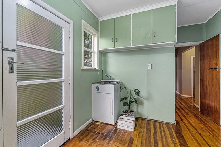 Photo of property in 35 Kiharoa Street, Otaki Beach, Otaki, 5512