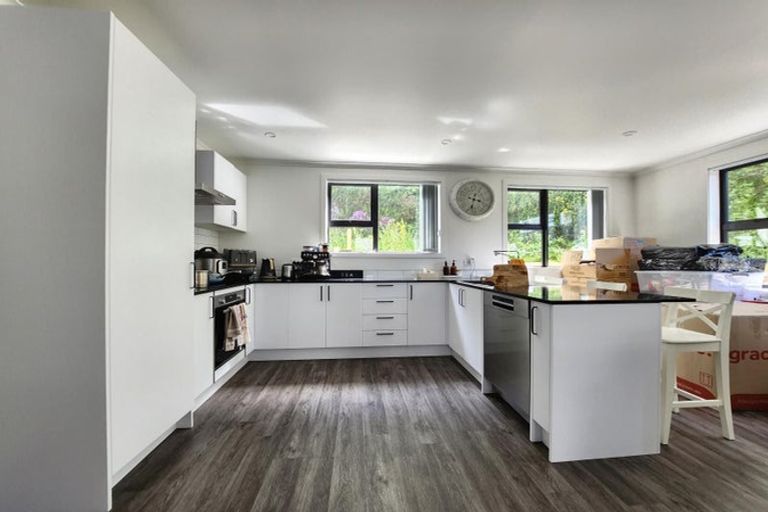 Photo of property in 7 Old Coach Road, Johnsonville, Wellington, 6037