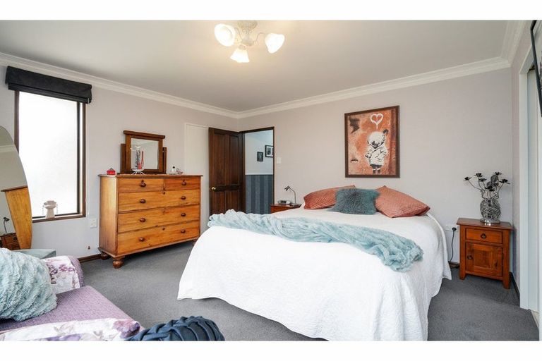 Photo of property in 133 Kildare Drive, Waikiwi, Invercargill, 9810