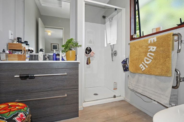 Photo of property in 6 Dalleys Lane, Lyttelton, 8082