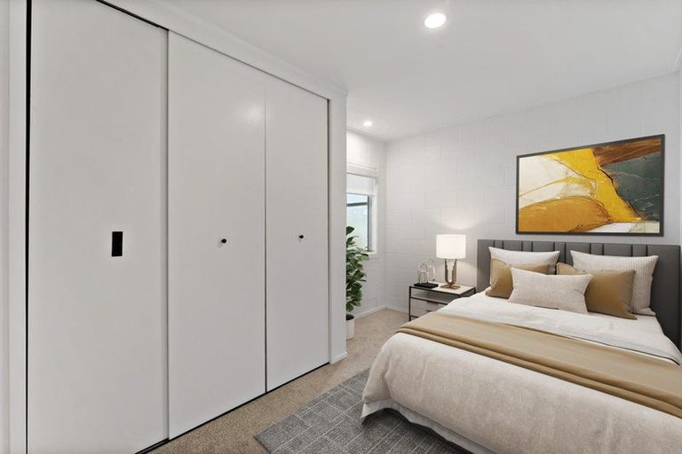 Photo of property in 1/2 Flavia Close, Torbay, Auckland, 0630