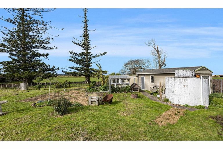 Photo of property in 71 Pouto Road, Dargaville, 0371