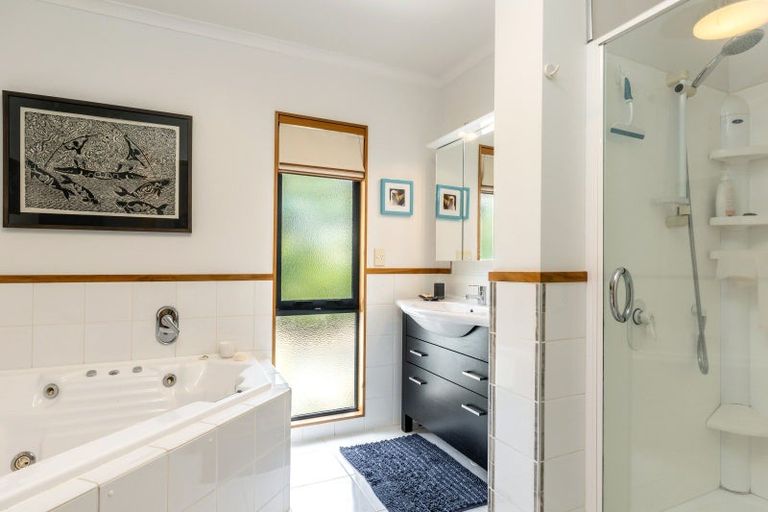 Photo of property in 13 Rimu Terrace, Waikawa, Picton, 7220