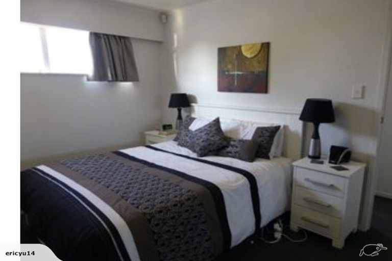 Photo of property in 112 Wharf Road, Te Atatu Peninsula, Auckland, 0610