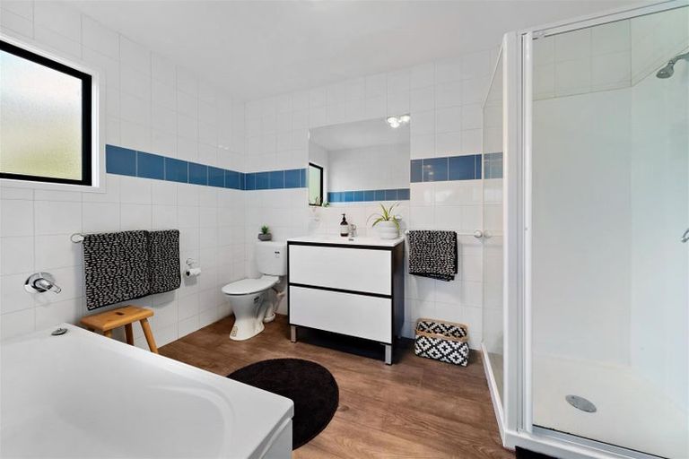 Photo of property in 3a Aspen Grove, Fernhill, Queenstown, 9300