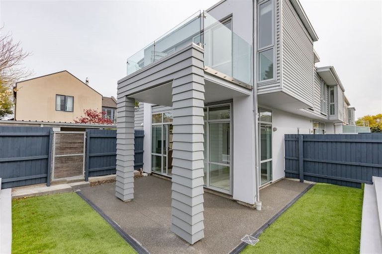 Photo of property in 8a Rotherham Street, Riccarton, Christchurch, 8041