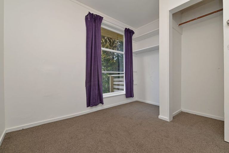 Photo of property in 70 Fairlie Terrace, Kelburn, Wellington, 6021