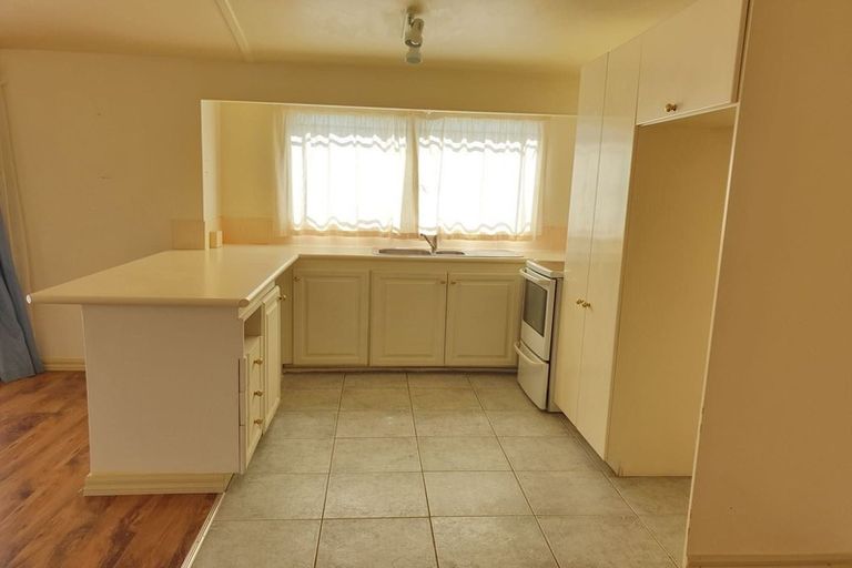 Photo of property in 31f Springs Road, Parakai, 0830