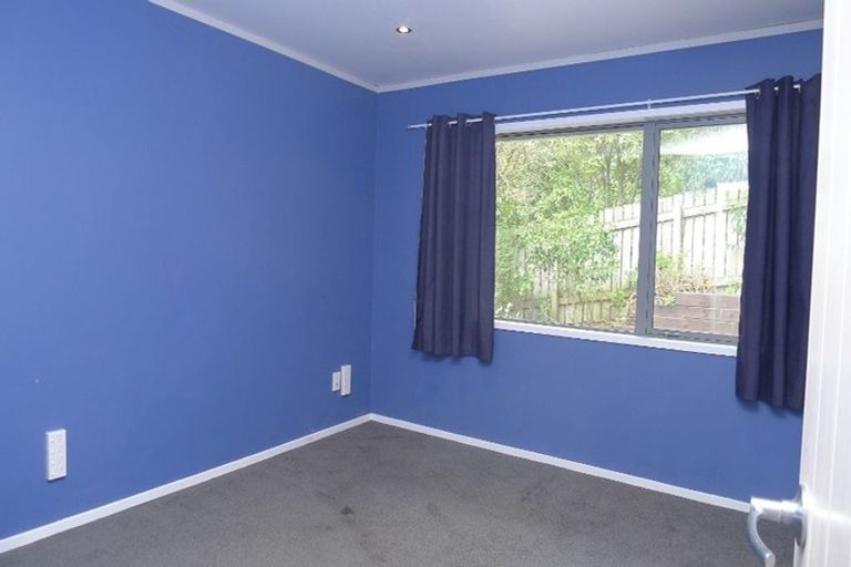 Photo of property in 11 Hicks Crescent, Waikanae Beach, Waikanae, 5036