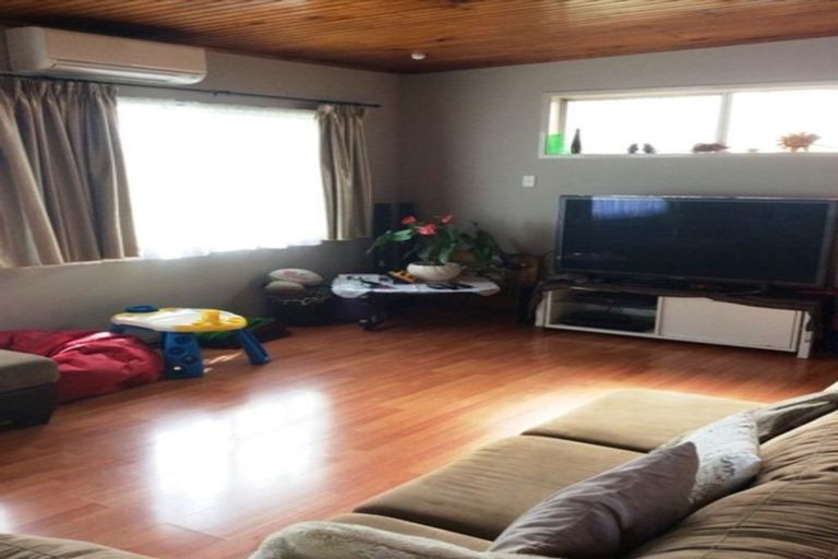 Photo of property in 23 Margan Avenue, New Lynn, Auckland, 0600