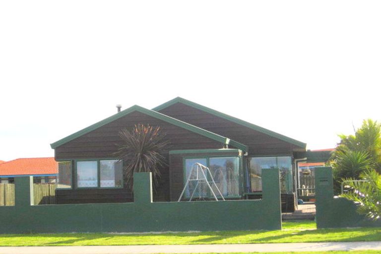 Photo of property in 30 Kane Road, Papamoa Beach, Papamoa, 3118