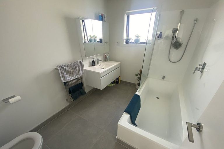 Photo of property in 1/5 Brandon Road, Glen Eden, Auckland, 0602