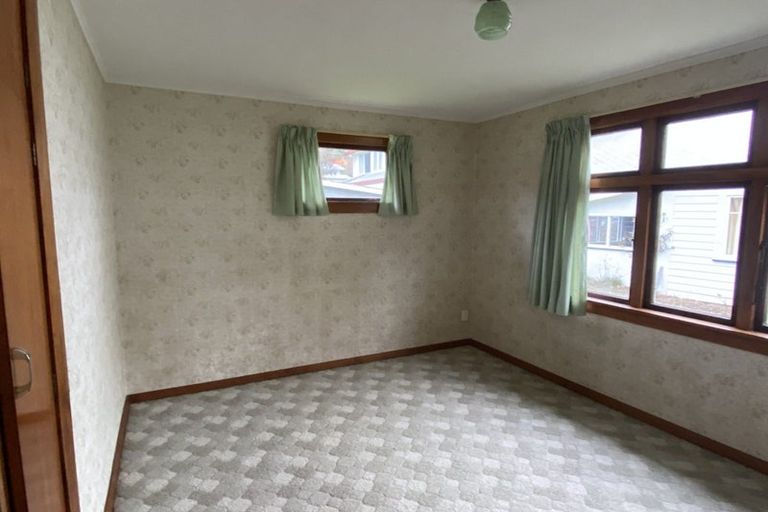 Photo of property in 90 Waikawa Road, Picton, 7220