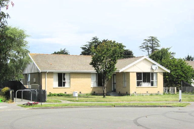 Photo of property in 1 Seafield Place, South New Brighton, Christchurch, 8062