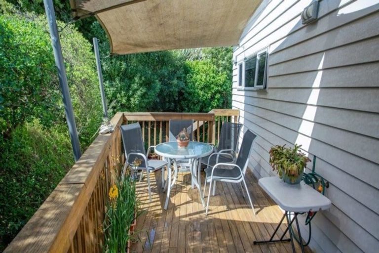 Photo of property in 20 Papaka Road, Ngunguru, Whangarei, 0173