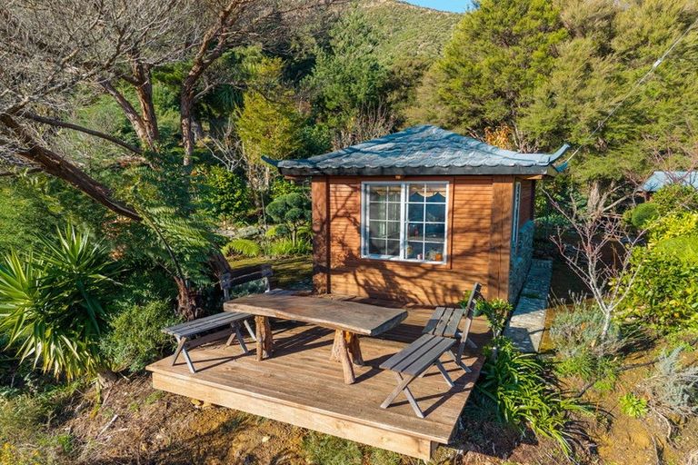 Photo of property in 165 Boons Valley Road, Waikawa, Picton, 7220