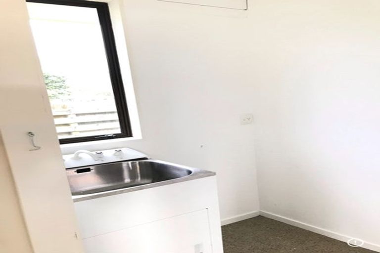 Photo of property in 18 Adrian Grove, Waikanae Beach, Waikanae, 5036