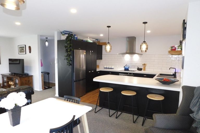 Photo of property in 15 Orbell Crescent, Te Anau, 9679