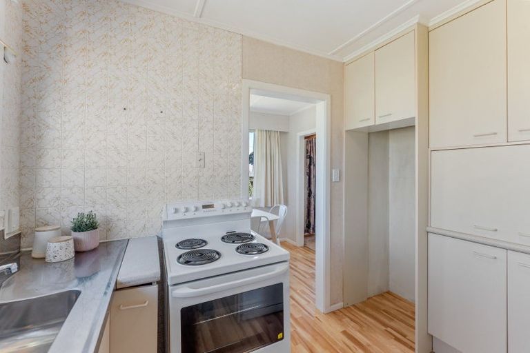 Photo of property in 10 Walton Road, Paraparaumu Beach, Paraparaumu, 5032