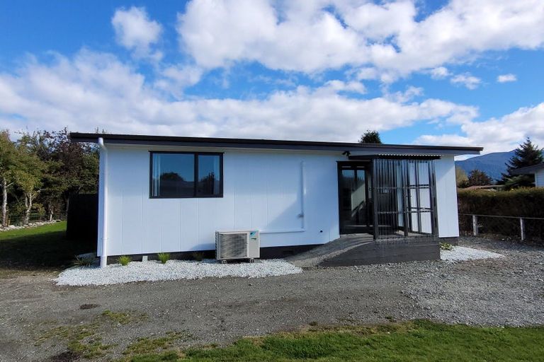 Photo of property in 70 Mackinnon Loop, Te Anau, 9600