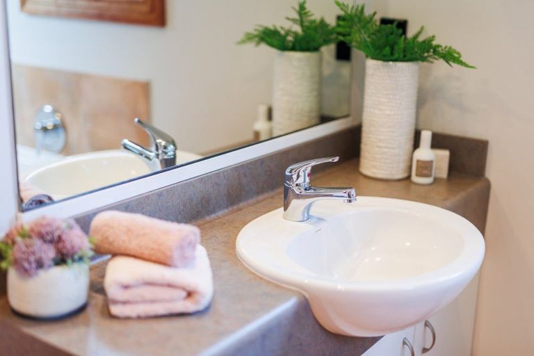 Photo of property in 8a Camden Street, Feilding, 4702