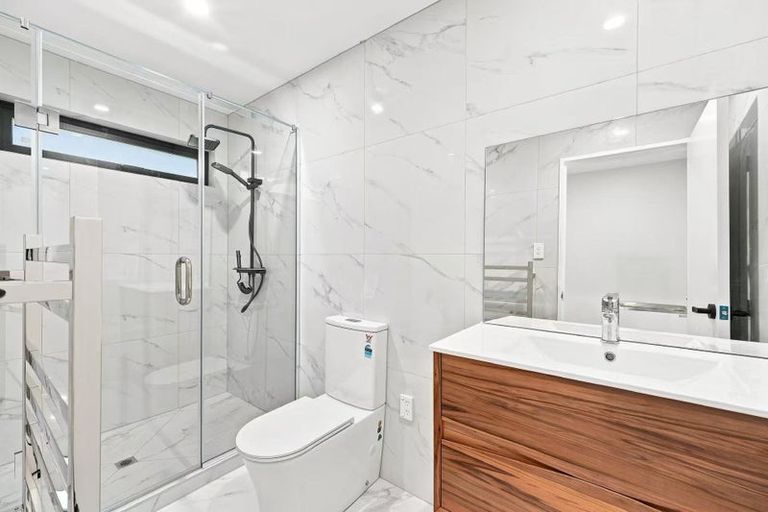 Photo of property in 13 Tower Hill, Stanmore Bay, Whangaparaoa, 0930