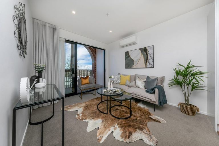 Photo of property in 1817a Great North Road, Avondale, Auckland, 1026