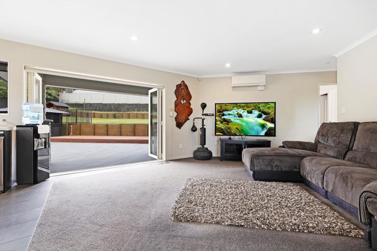 Photo of property in 168 Polo Prince Drive, Alfriston, Auckland, 2105