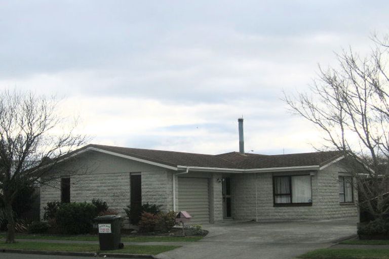 Photo of property in 88 Tait Drive, Greenmeadows, Napier, 4112