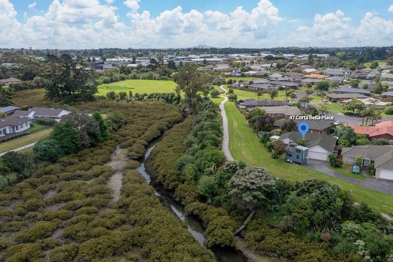 Photo of property in 47 Corta Bella Place, Golflands, Auckland, 2013
