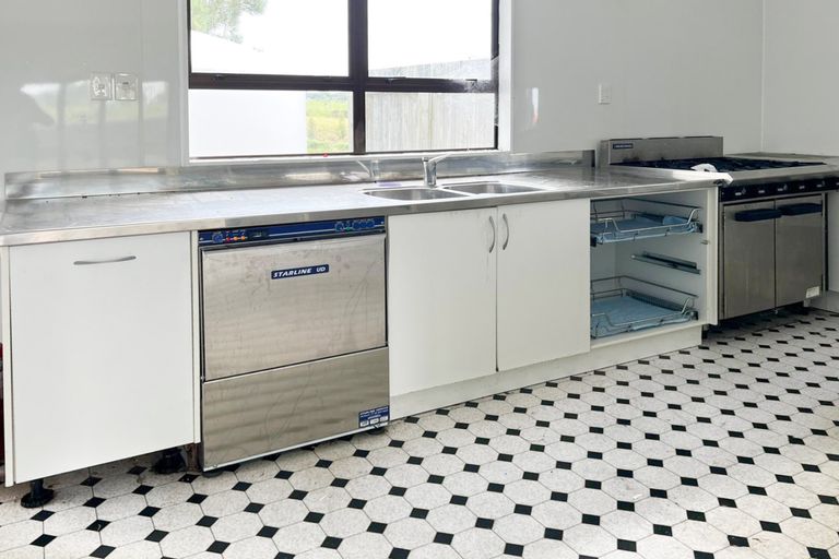 Photo of property in 337a Clarks Beach Road, Clarks Beach, Pukekohe, 2679