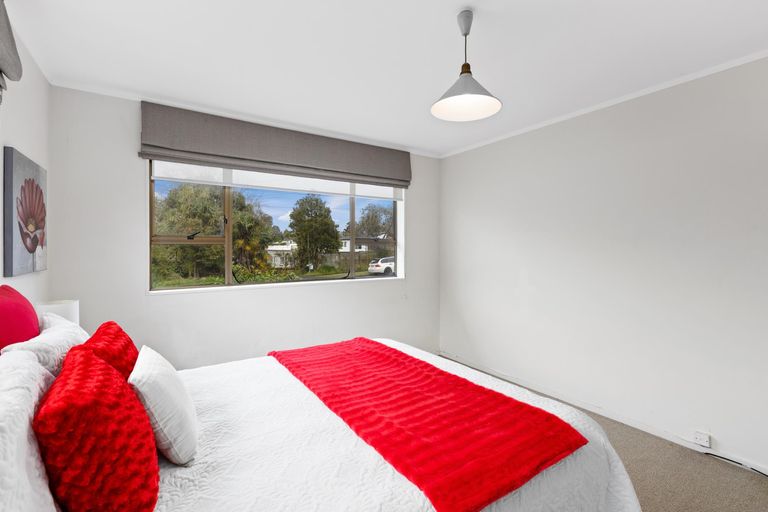 Photo of property in 1/20 Akehurst Avenue, New Lynn, Auckland, 0600