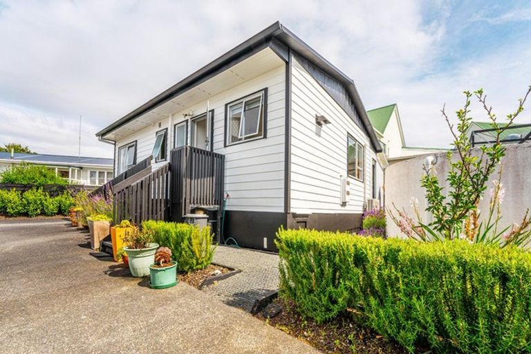 Photo of property in 47b Rawhiti Road, Manly, Whangaparaoa, 0930